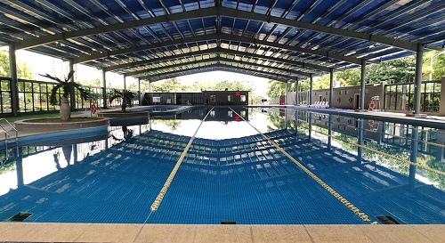 室外游泳池 室外游泳池