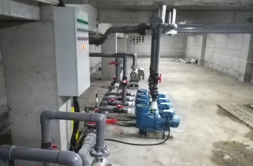 泳池設備機房